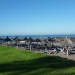 Ocean, Sun & Silence, Pool & Parking, Americas شقة *