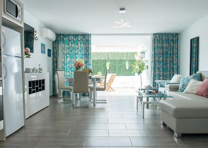 Apartment Ocean, Sun & Silence, Pool & Parking, Americas