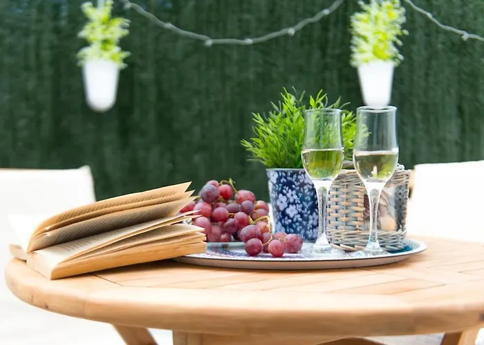 Ocean, Sun & Silence, Pool & Parking, Americas *